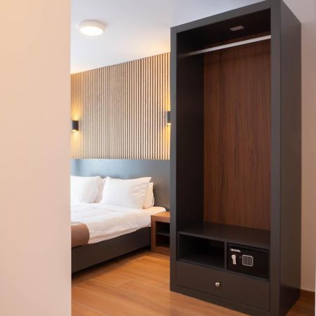 Marina Suites & Apartments - Self Catering - By Tritoni Hotels 그지라 외부 사진