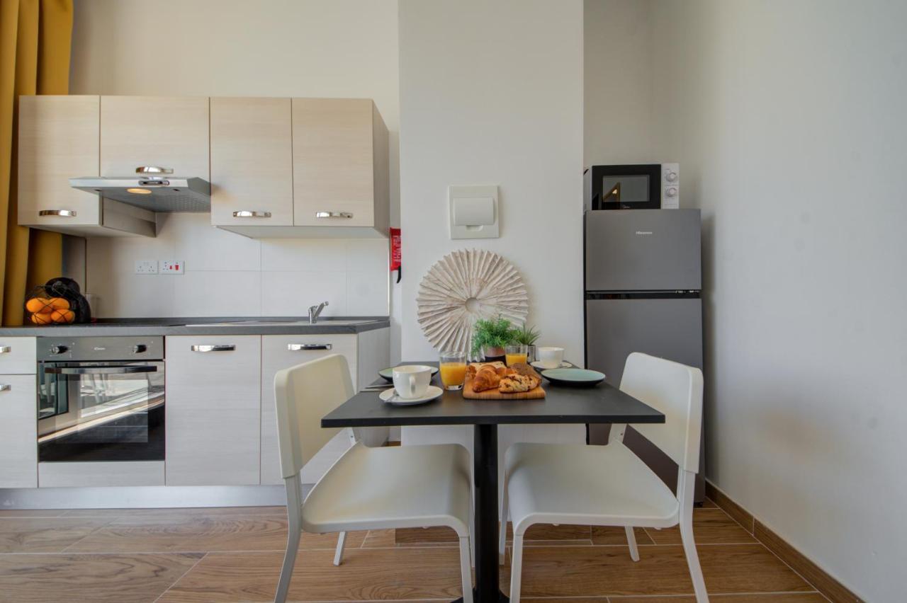 Marina Suites & Apartments - Self Catering - By Tritoni Hotels 그지라 외부 사진